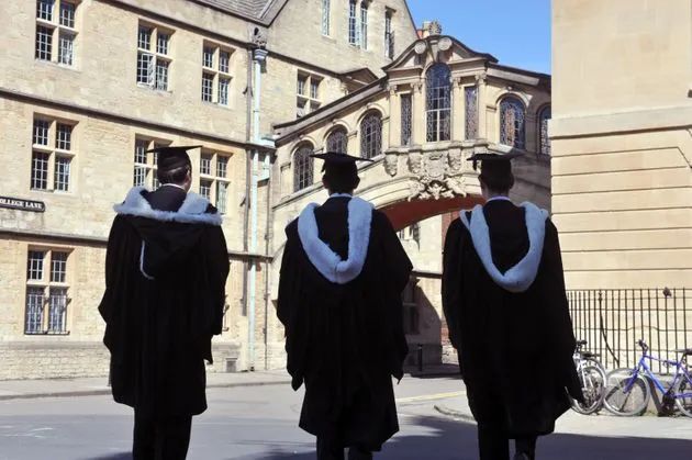 對于申請國外大學(xué)來說,IB預(yù)估成績重要還是最終成績更重要?